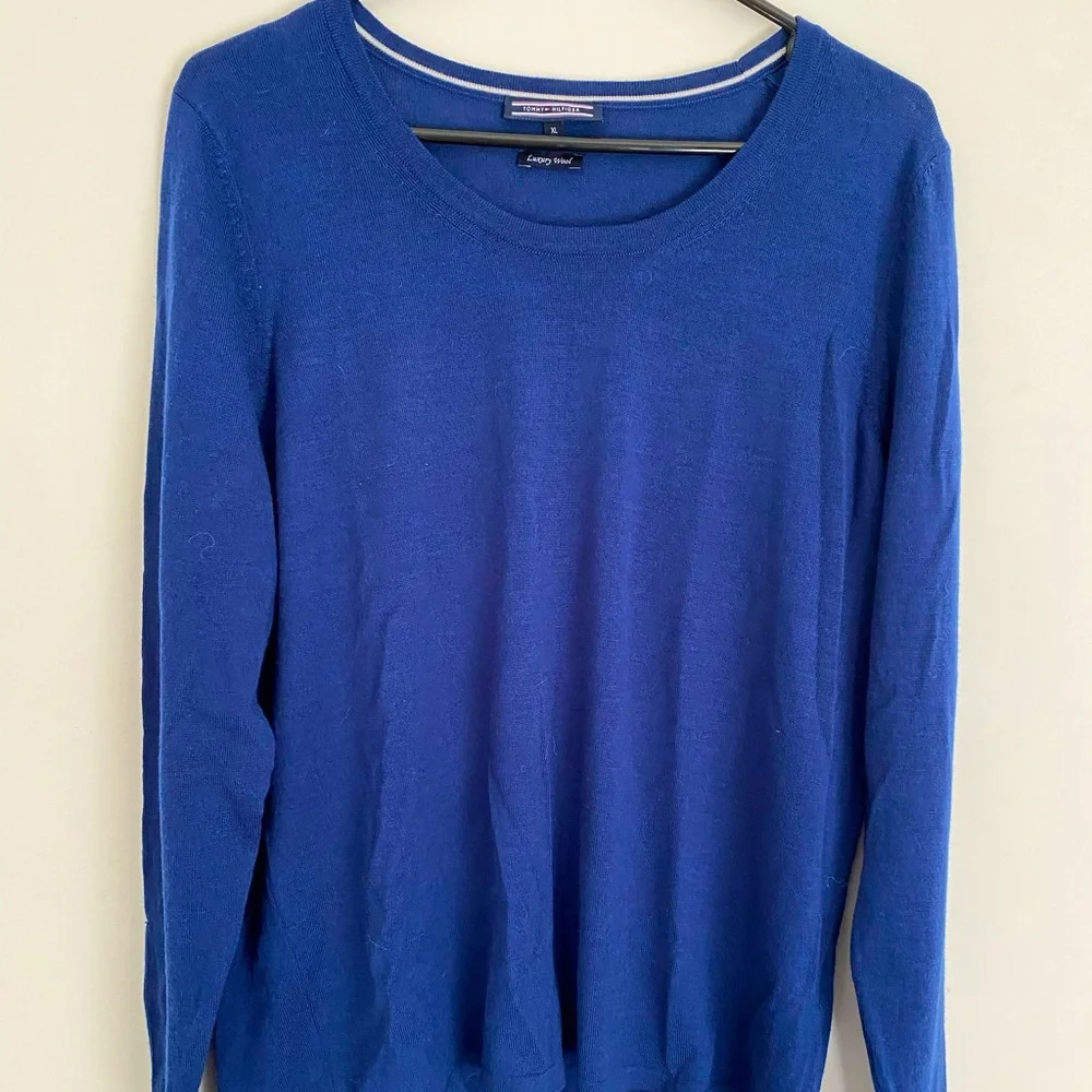 Tommy Hilfiger long sleeve top - Picture 2 of 5